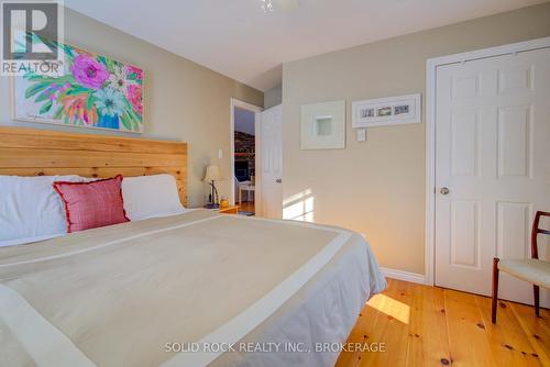 21C Swain Lane, South Frontenac (Frontenac South), ON - Indoor Photo Showing Bedroom