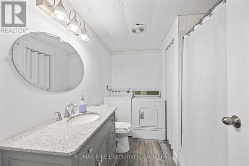 22 - 5569 Bath Road, Loyalist (Lennox And Addington - South), ON - Indoor Photo Showing Bathroom