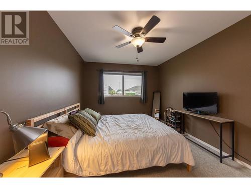 1876 Tranquille  Road Unit# 13, Kamloops, BC - Indoor Photo Showing Bedroom