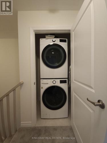 8 - 305 Garner Road, Hamilton, ON - Indoor Photo Showing Laundry Room