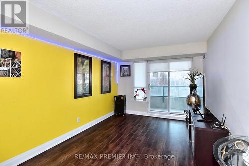 209 - 30 North Park Road, Vaughan, ON - Indoor Photo Showing Other Room