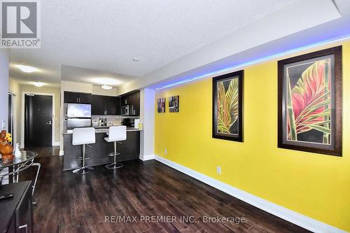 209 - 30 North Park Road, Vaughan, ON - Indoor