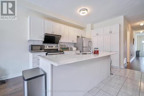 14 Reddington Road, Markham, ON - Indoor Photo Showing Kitchen With Double Sink