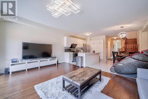 14 Reddington Road, Markham, ON - Indoor Photo Showing Living Room