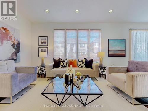 6 Saxony Drive, Markham, ON - Indoor Photo Showing Living Room