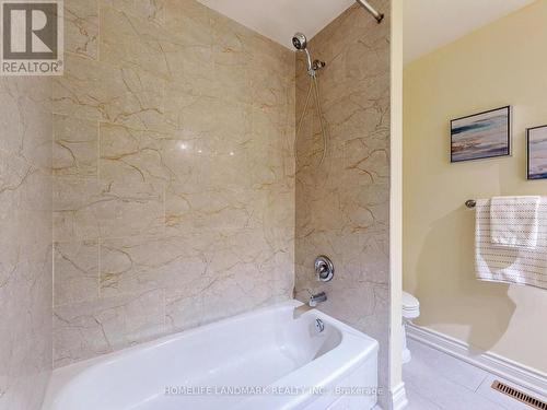 6 Saxony Drive, Markham, ON - Indoor Photo Showing Bathroom