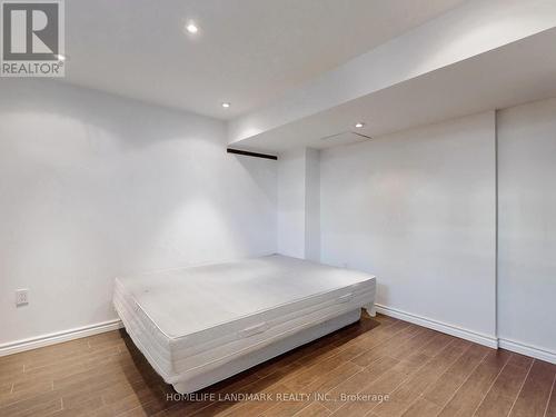 6 Saxony Drive, Markham, ON - Indoor Photo Showing Bedroom