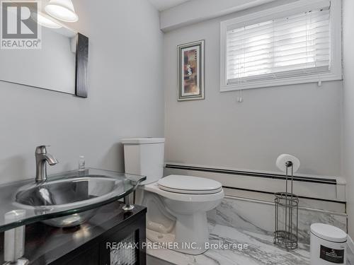 359 Limerick Street, Innisfil, ON - Indoor Photo Showing Bathroom