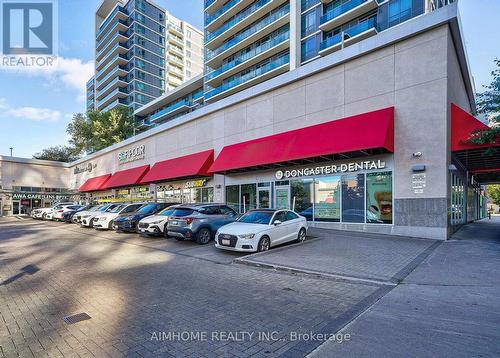 2028 - 7161 Yonge Street, Markham, ON - Outdoor