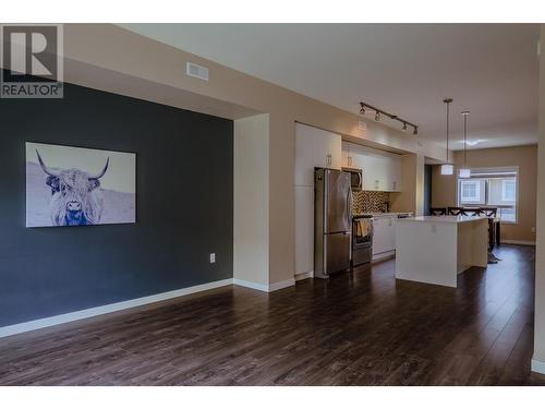 680 Old Meadows Road Unit# 93, Kelowna, BC - Indoor Photo Showing Kitchen