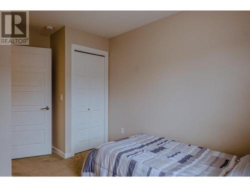 680 Old Meadows Road Unit# 93, Kelowna, BC - Indoor Photo Showing Bedroom