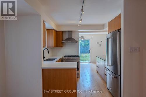 3416 Ingram Road, Mississauga, ON - Indoor Photo Showing Kitchen