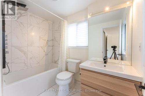 3416 Ingram Road, Mississauga, ON - Indoor Photo Showing Bathroom