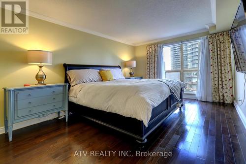 606 - 2261 Lake Shore Boulevard W, Toronto, ON - Indoor Photo Showing Bedroom