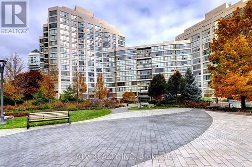 606 - 2261 Lake Shore Boulevard W, Toronto, ON - Outdoor With Facade