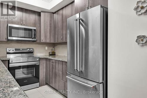 35 - 180 Howden Boulevard, Brampton, ON - Indoor Photo Showing Kitchen With Stainless Steel Kitchen