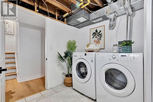 330 Duncombe Drive, Burlington, ON - Indoor Photo Showing Laundry Room