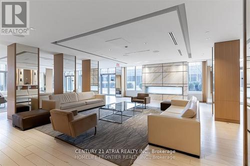 109 - 120 Harrison Garden Boulevard, Toronto, ON - Indoor Photo Showing Living Room