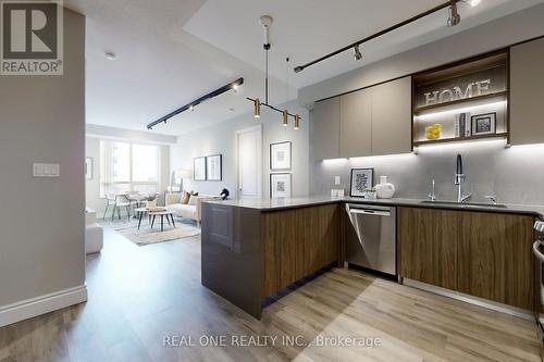 1115 - 60 South Town Centre Boulevard, Markham, ON - Indoor Photo Showing Kitchen