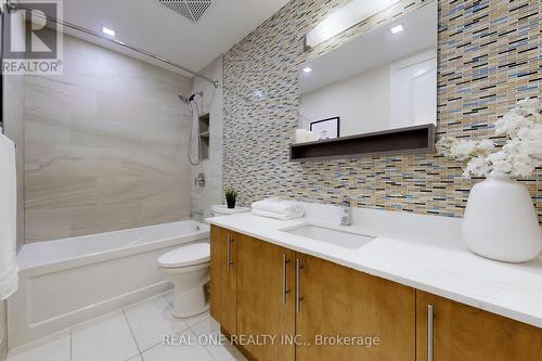 1115 - 60 South Town Centre Boulevard, Markham, ON - Indoor Photo Showing Bathroom