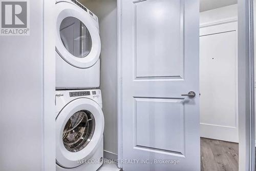 1114 - 35 Watergarden Drive, Mississauga, ON - Indoor Photo Showing Laundry Room