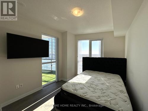 1114 - 35 Watergarden Drive, Mississauga, ON - Indoor Photo Showing Bedroom