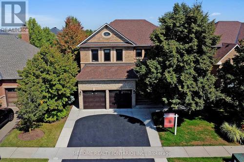 1564 Pinery Crescent, Oakville, ON - Outdoor