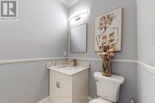 1564 Pinery Crescent, Oakville, ON - Indoor Photo Showing Bathroom