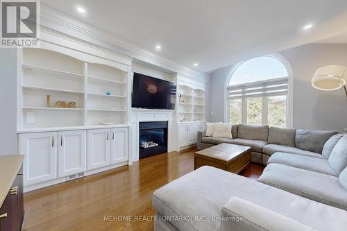 1564 Pinery Crescent, Oakville, ON - Indoor Photo Showing Living Room With Fireplace