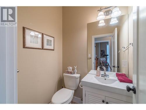 580 Sedona  Drive Unit# 108, Kamloops, BC - Indoor Photo Showing Bathroom