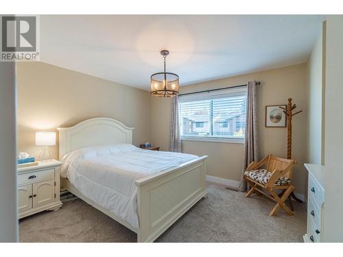 580 Sedona  Drive Unit# 108, Kamloops, BC - Indoor Photo Showing Bedroom