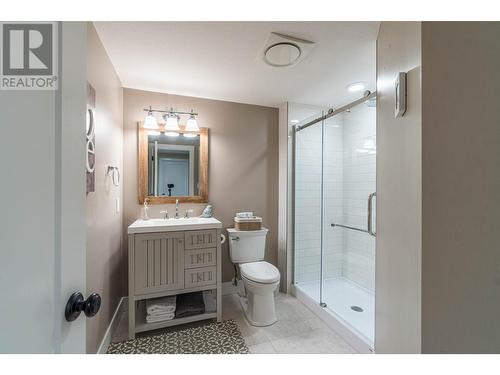 580 Sedona  Drive Unit# 108, Kamloops, BC - Indoor Photo Showing Bathroom