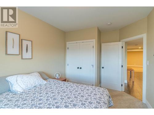 580 Sedona  Drive Unit# 108, Kamloops, BC - Indoor Photo Showing Bedroom