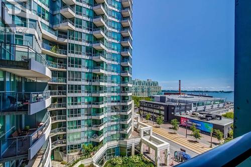 820 - 230 Queens Quay W, Toronto, ON - Outdoor With Balcony