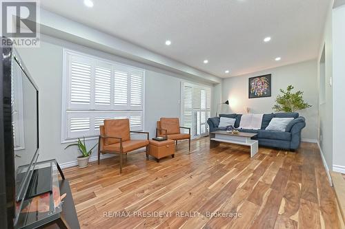 6 Abelard Avenue, Brampton, ON - Indoor Photo Showing Other Room