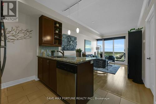 2109 - 100 John Street, Brampton, ON - Indoor Photo Showing Kitchen