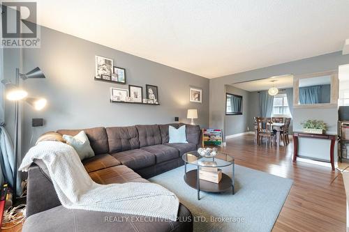 115 Ashton Crescent, Brampton, ON - Indoor Photo Showing Living Room