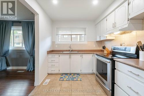 115 Ashton Crescent, Brampton, ON - Indoor Photo Showing Kitchen With Double Sink