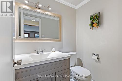 3542 Pitch Pine Crescent, Mississauga, ON - Indoor Photo Showing Bathroom