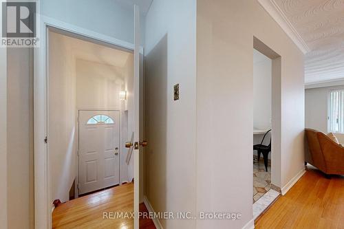 50 Faversham Crescent, Toronto, ON - Indoor Photo Showing Other Room