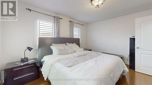 881 Minchin Way, Milton, ON - Indoor Photo Showing Bedroom