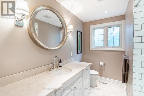 578 Catherine Street, Burlington, ON - Indoor Photo Showing Bathroom