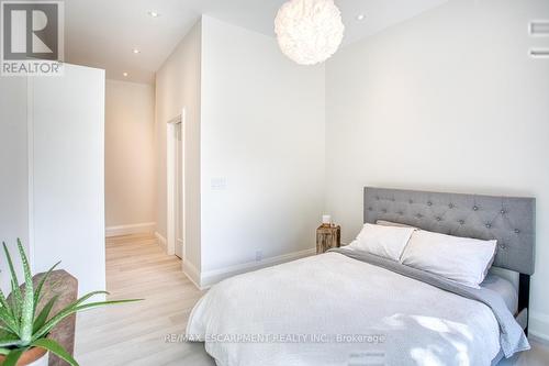 578 Catherine Street, Burlington, ON - Indoor Photo Showing Bedroom