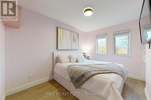 5321 Flatford Road, Mississauga, ON - Indoor Photo Showing Bedroom