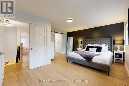 5321 Flatford Road, Mississauga, ON - Indoor Photo Showing Bedroom