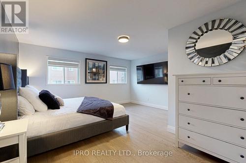 5321 Flatford Road, Mississauga, ON - Indoor Photo Showing Bedroom