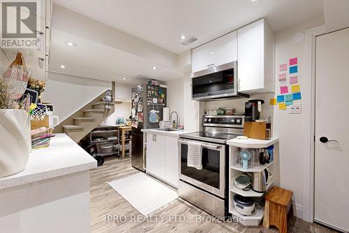 5321 Flatford Road, Mississauga, ON - Indoor Photo Showing Kitchen