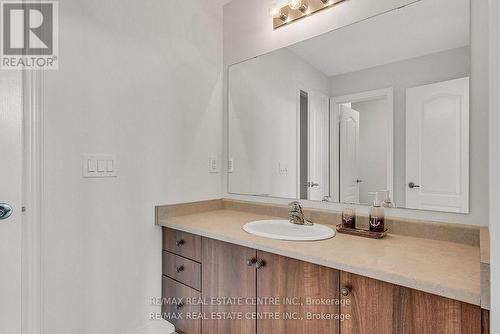 286 Etheridge Avenue, Milton, ON - Indoor Photo Showing Bathroom