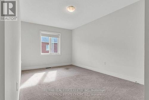 286 Etheridge Avenue, Milton, ON - Indoor Photo Showing Other Room