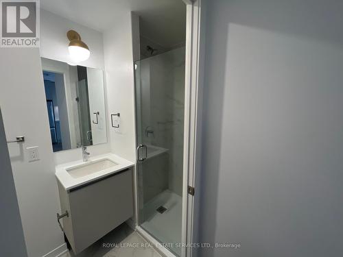 609 - 395 Dundas Street W, Oakville, ON - Indoor Photo Showing Bathroom